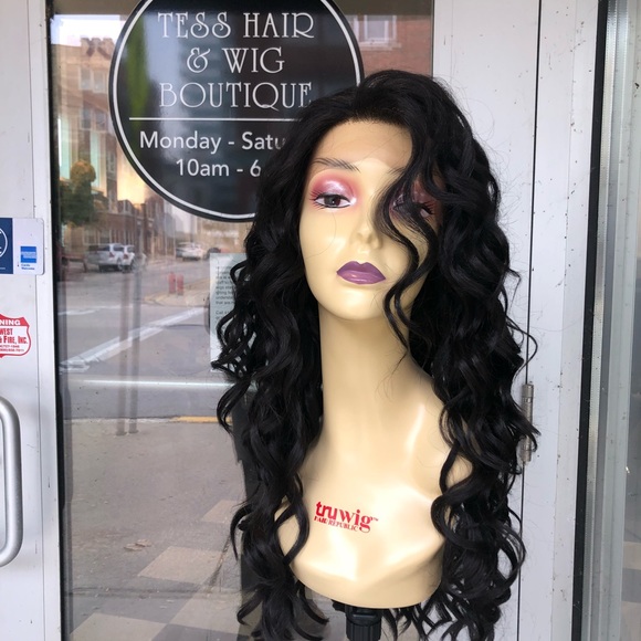 Black Wig SidePart Swisslace Long Curly 2025